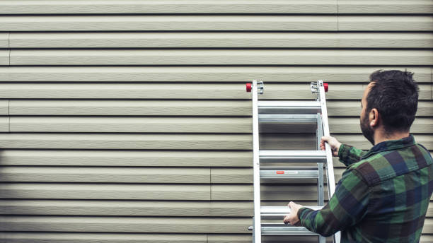 Best Residential Vinyl Siding Installation  in Combined Locks, WI